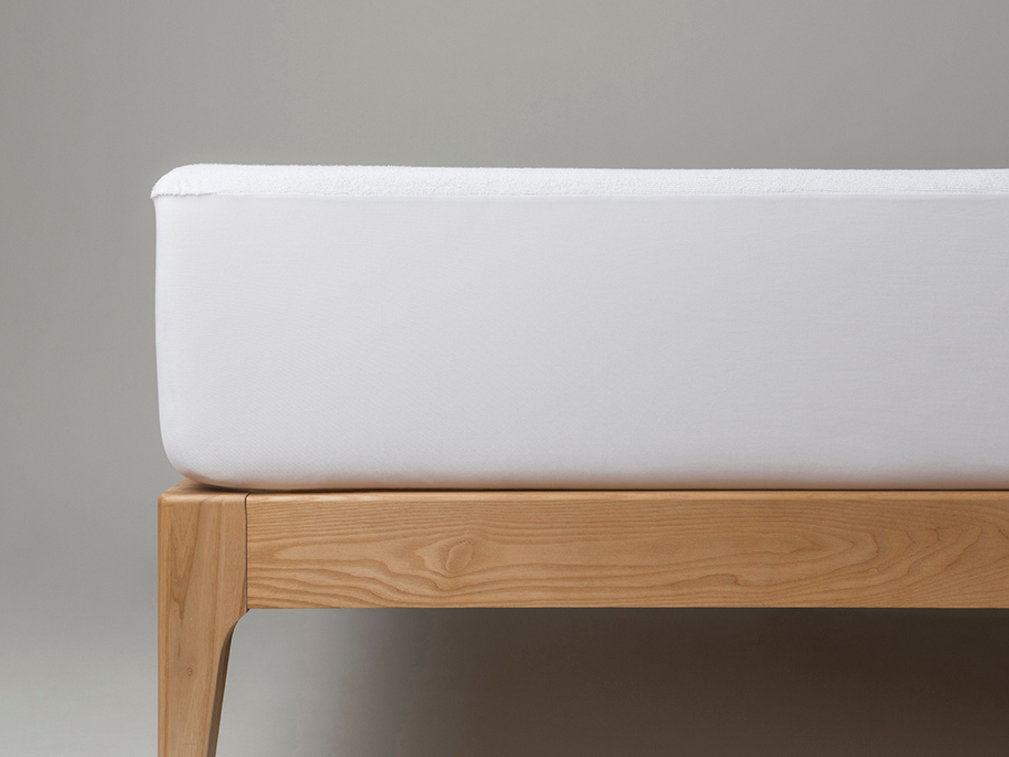 Aloe Vera Terry Waterproof Mattress Protector